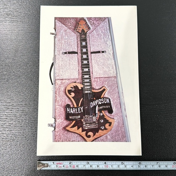 Nero's Price Guide to Harley-Davidson & Motorcycle-Related Memorabilia Book - Picture 2 of 6